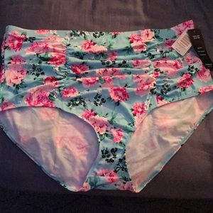 High waisted bikini